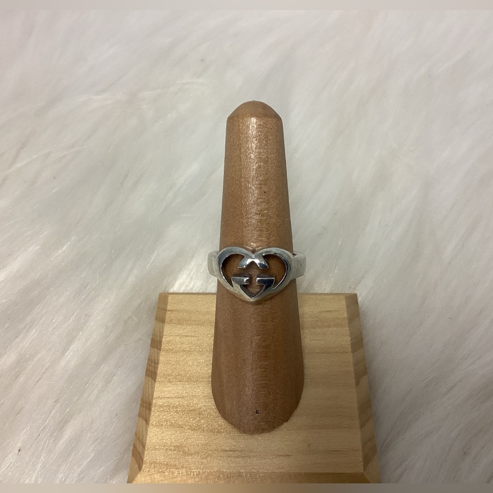 Gucci Vintage Silver Britt Heart Ring Size 7